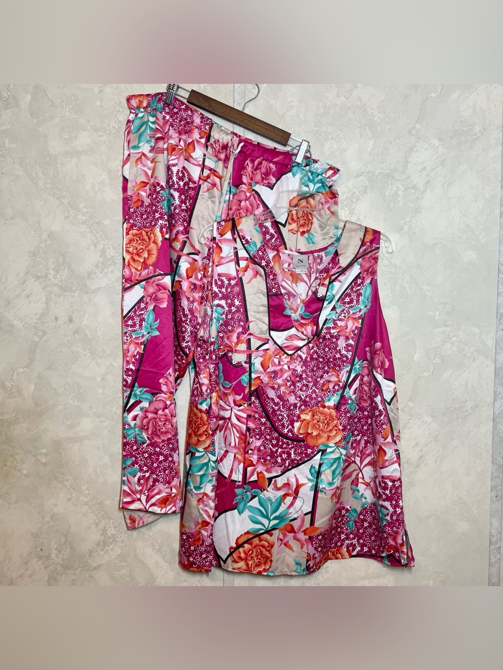 Natori top and pants pajama set